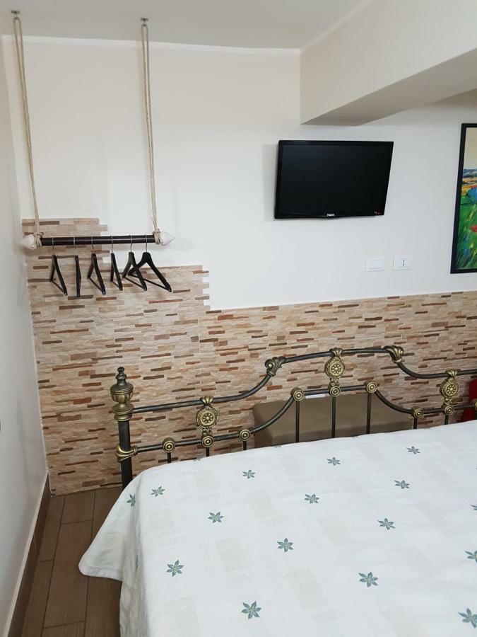Villa Stazione Marinuzzi Palermo Exterior foto